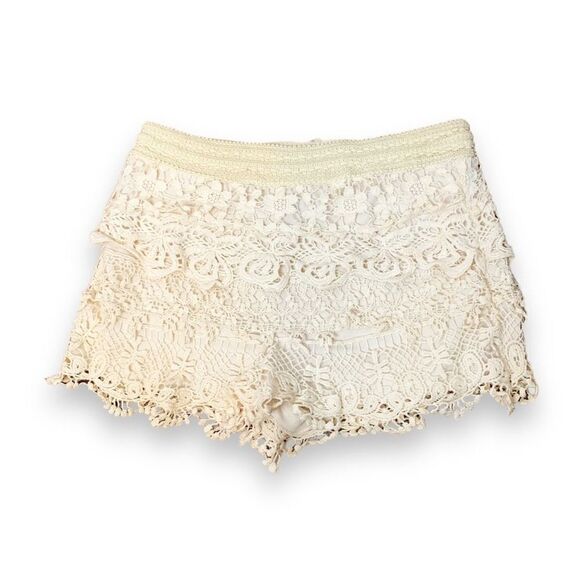 Miami Cream Ivory Lace Crochet Layered Elastic Waist Shorts Women’s Size Small S - Picture 1 of 12